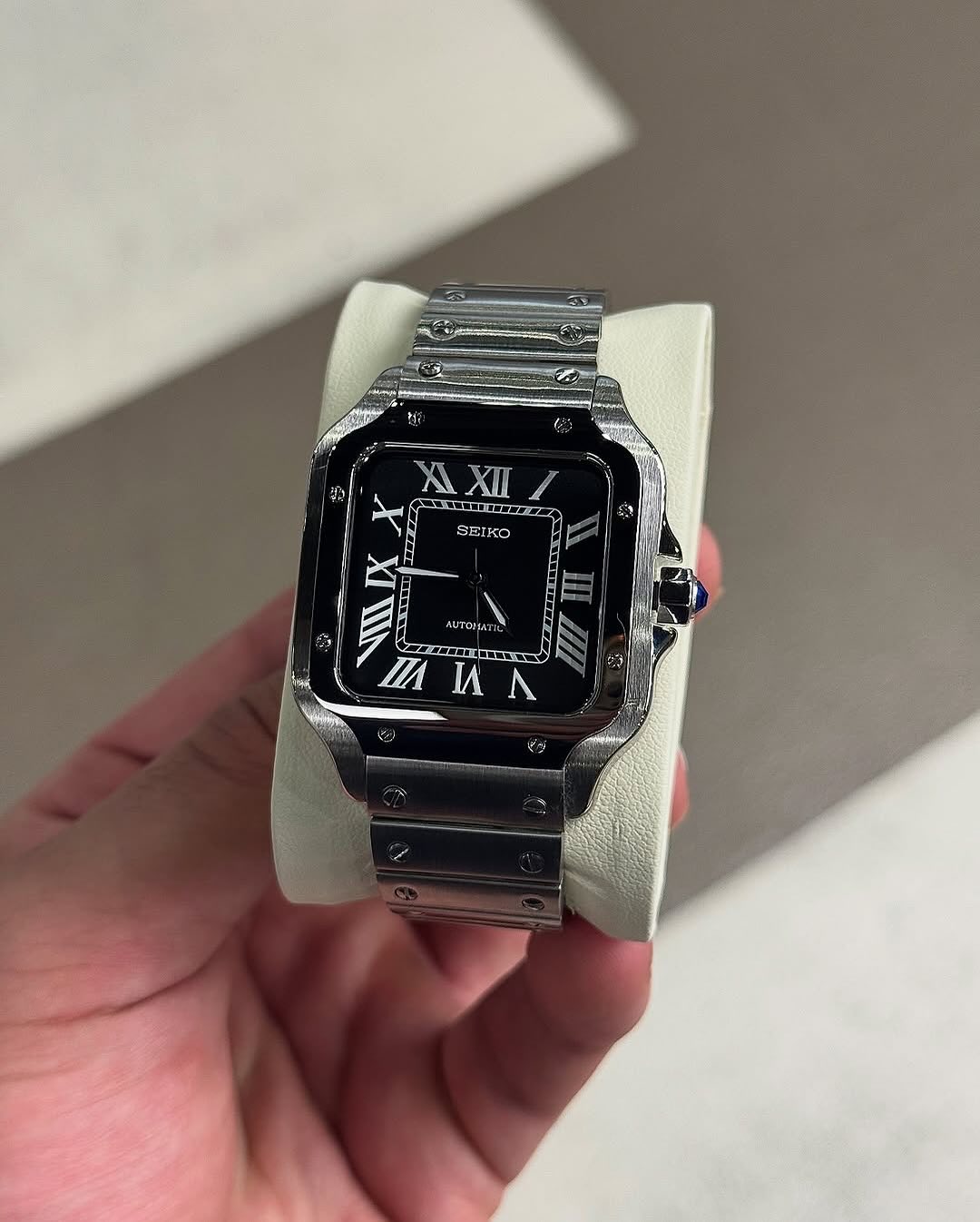 SEIKOLUXE SANTEIKO – Black Roman Dial Santos Mod